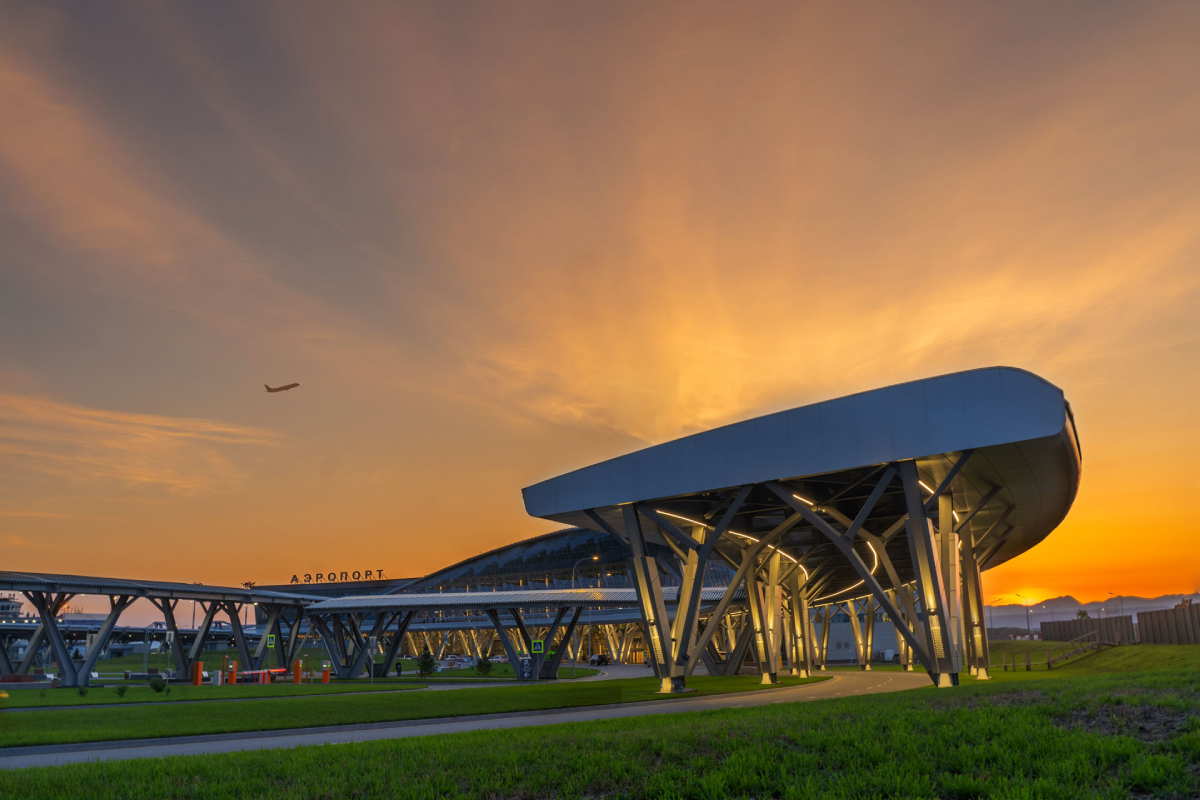 Открытие нового пассажирского терминала в Южно-Сахалинске
