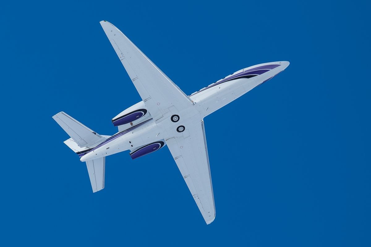 Помчал по делам